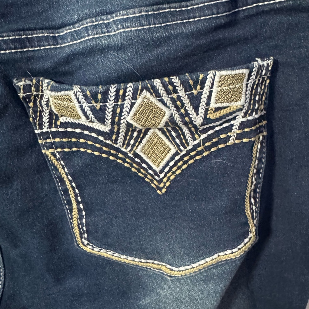 Flamingo Embroidery Pocket Back Bootcut Jeans